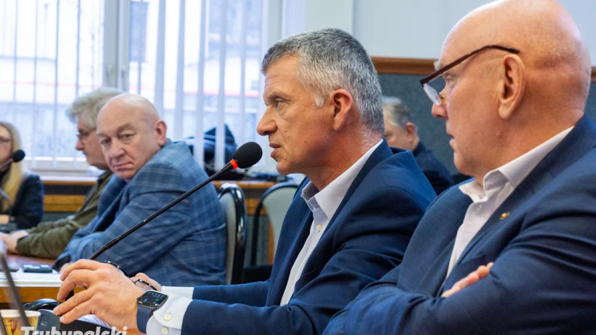 Faktury za stwierdzanie zgonów. Czy lekarz z Piotrkowa straci mandat radnego?