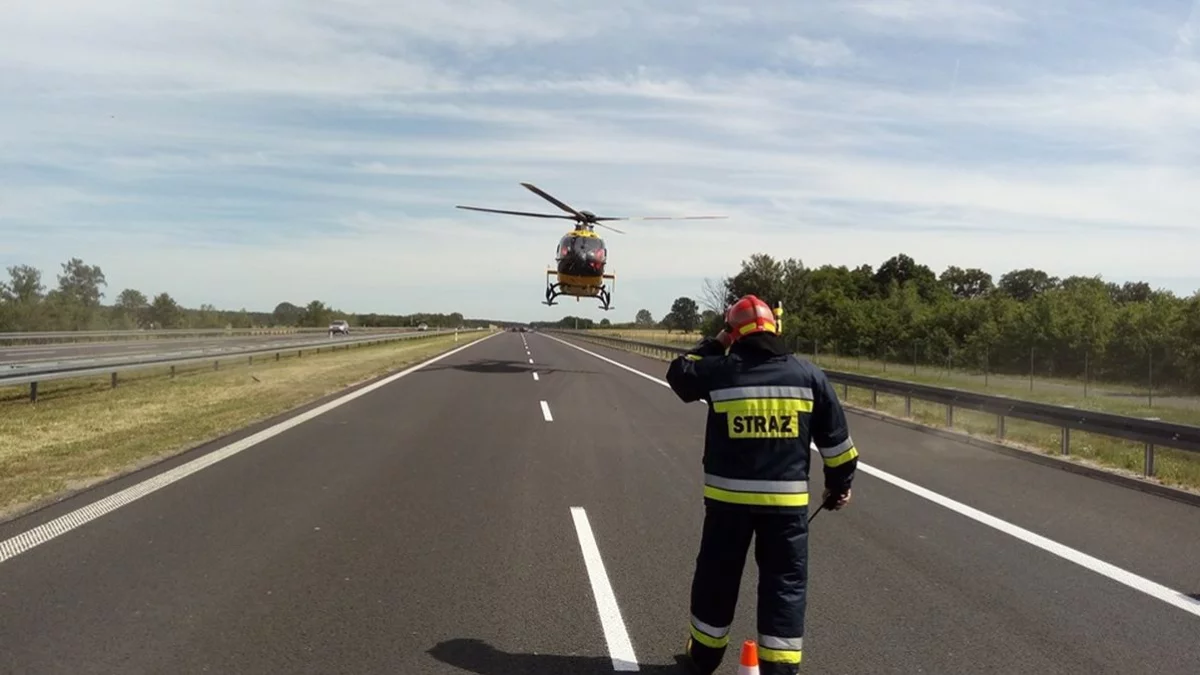 Wypadek na A1 w woj. łódzkim. Nie żyje motocyklista. Autostrada zablokowana w obu kierunkach [AKTUALIZACJA]